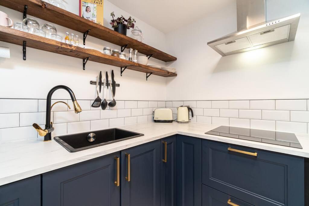 Stylish City Pad With Free Private Parking Glasgow Ngoại thất bức ảnh